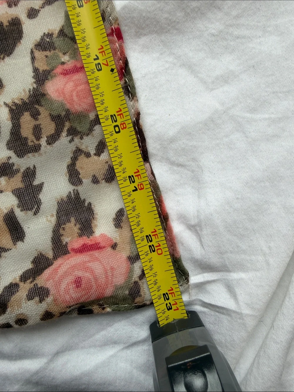 chatties Floral Rose and Leopard Print Scarf in Pink and Tan